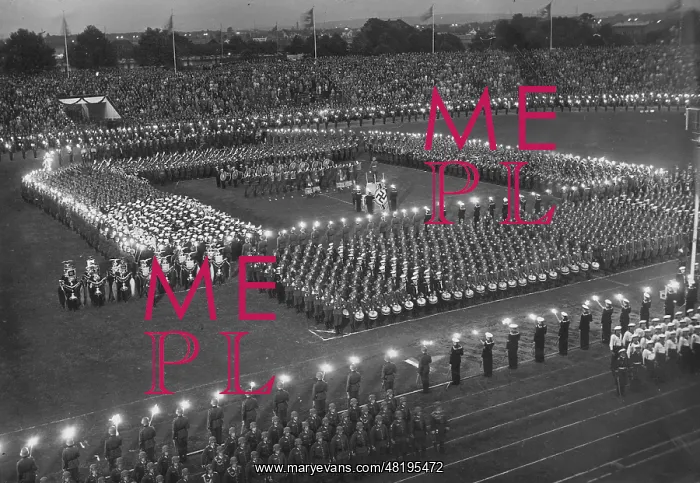 : The grand tattoo in Duesseldorf, 1938 : The grand tattoo in Duesseldorf, 1938