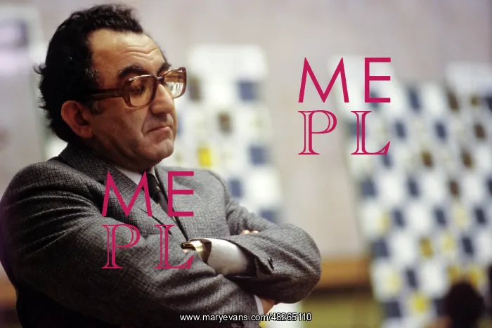 : Grandmaster Tigran Petrosian, 1981 : Grandmaster Tigran Petrosian, 1981