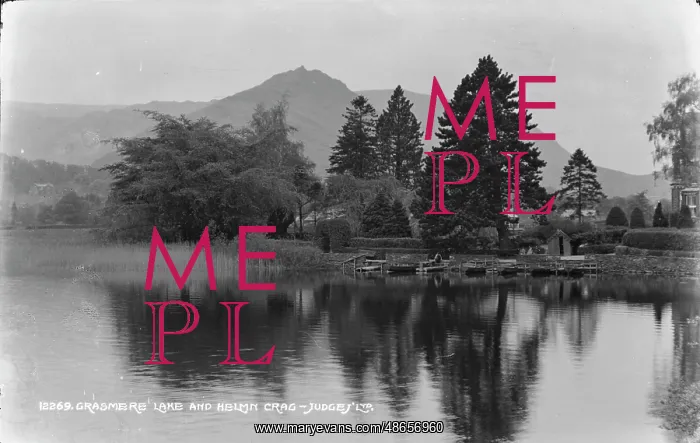 : Grasmere Lake and Helm Crag : Grasmere Lake and Helm Crag