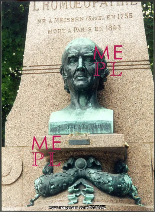: GRAVE OF HAHNEMANN : GRAVE OF HAHNEMANN