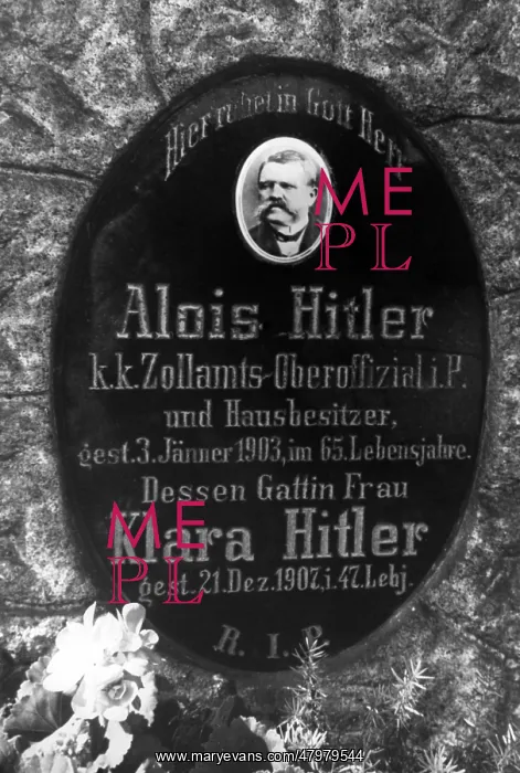 : The Grave of Hitlers Parents