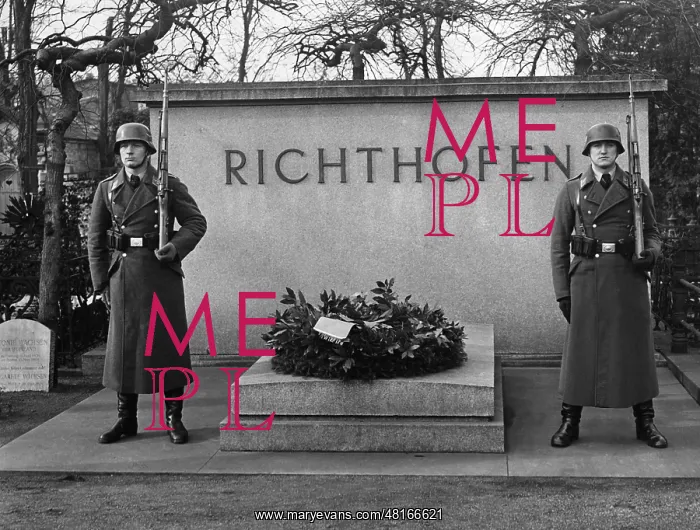: Grave of Manfred Freiherr von Richthofen : Grave of Manfred Freiherr von Richthofen