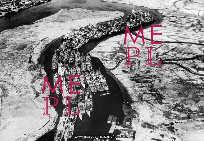 : A graveyard for ships. Staten Island : A graveyard for ships. Staten Island
