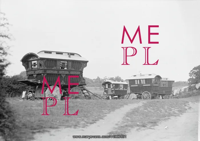  : Grays Farm - Four Gypsy Caravans
