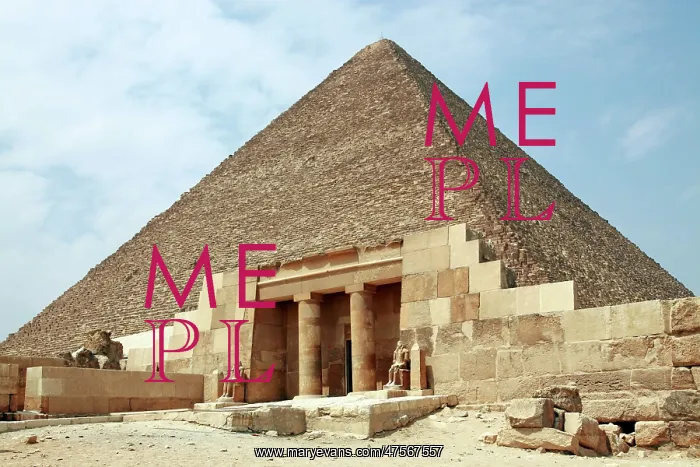  : Great Pyramid of Cheops in Cairo, Egypt