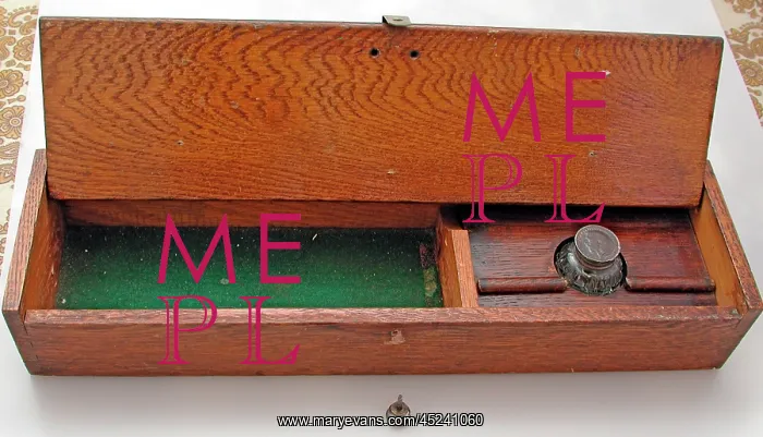 : Great War oak games box with handmade cribbage lid : Great War oak games box with handmade cribbage lid