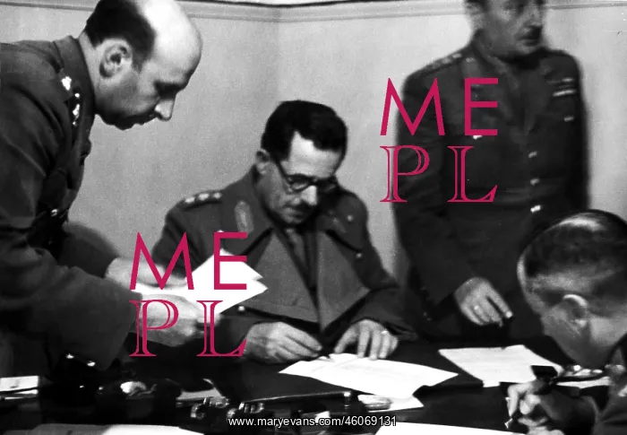 : The Greek Commander in Chief signs the surrender at Janina : The Greek Commander in Chief signs the surrender at Janina