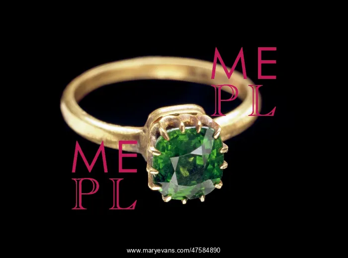 : Green demantoid garnet : Green demantoid garnet