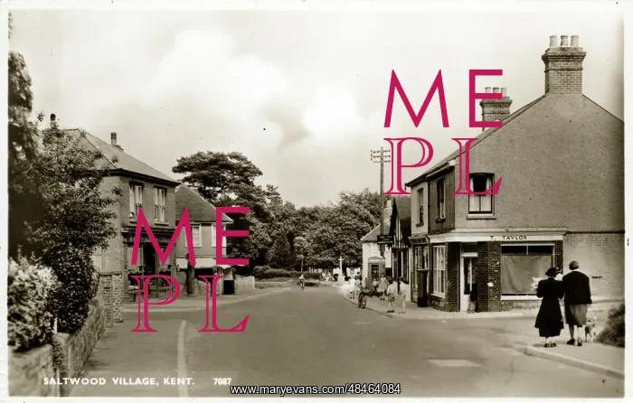 : The Green, Saltwood, Kent : The Green, Saltwood, Kent