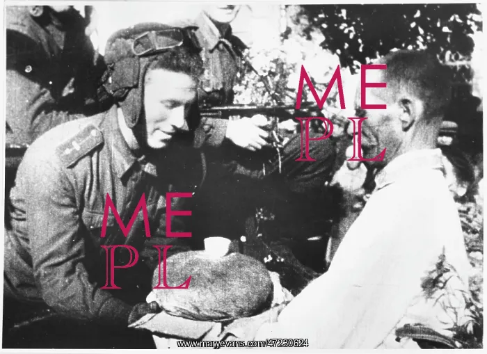 : GREETING SOVIET TANK : GREETING SOVIET TANK