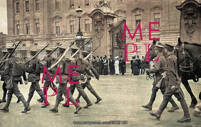 : Grenadier Guards in London 1914 : Grenadier Guards in London 1914