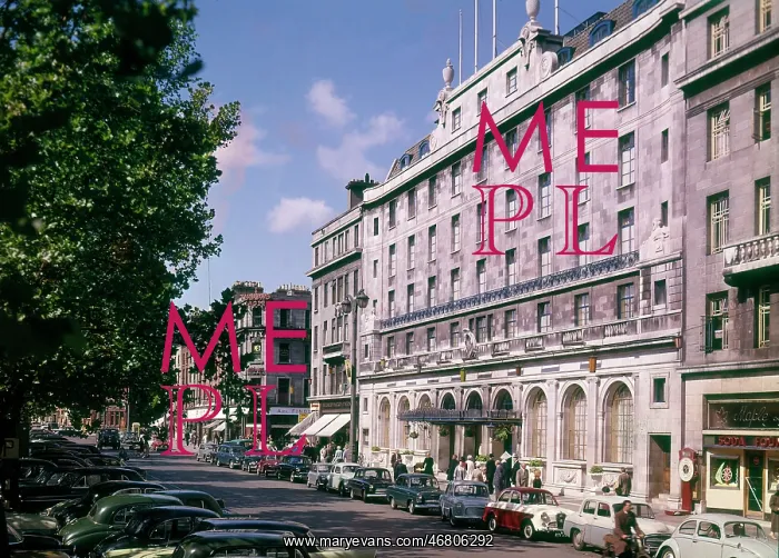 : The Gresham Hotel, O'Connell Street, Dublin : The Gresham Hotel, O'Connell Street, Dublin