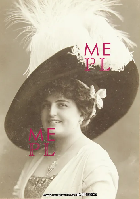 : Grete Hohn with plumed hat.Half length : Grete Hohn with plumed hat.Half length