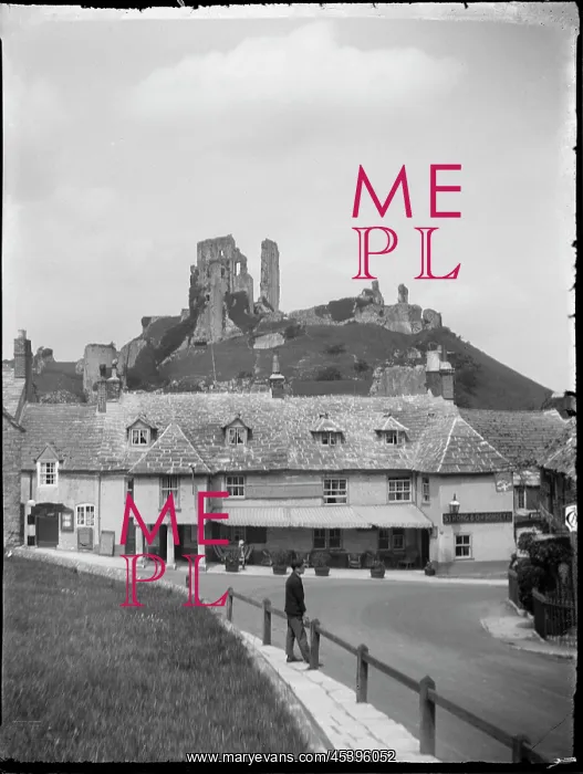  : GREYHOUND HOTEL, THE SQUARE, CORFE CASTLE, PURBECK, DORSET
