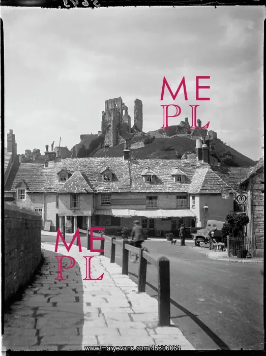  : GREYHOUND HOTEL, THE SQUARE, CORFE CASTLE, PURBECK, DORSET