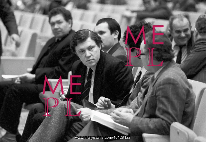 : Grigory Yavlinsky, 1990 : Grigory Yavlinsky, 1990