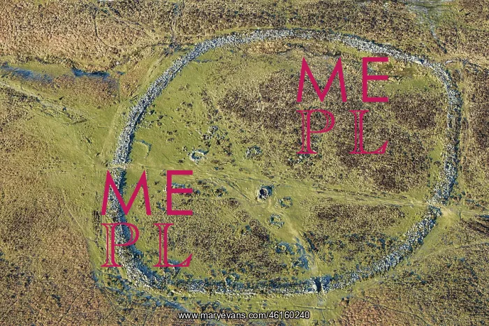 : Grimspound, partly-enclosed stone hut circle settlement : Grimspound, partly-enclosed stone hut circle settlement