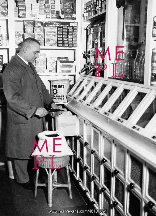 : Grocery store, 1936 : Grocery store, 1936