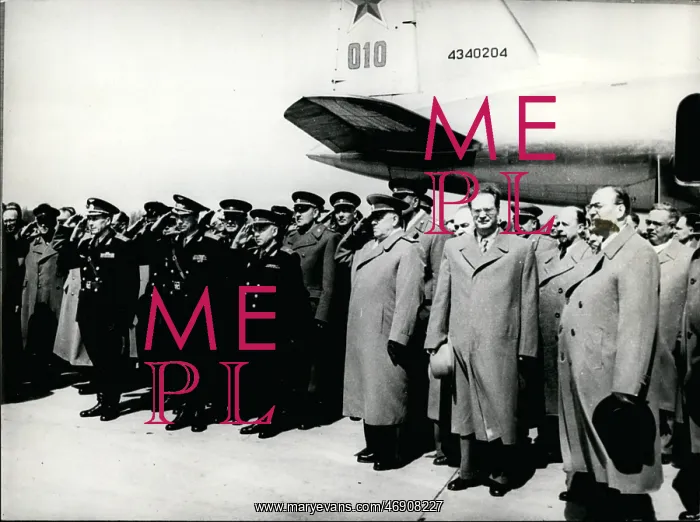 : Grotewohl, German PM, Ulbrict, Shukov, Perwuchin, Berlin : Grotewohl, German PM, Ulbrict, Shukov, Perwuchin, Berlin