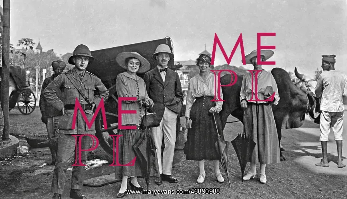  : Group of colonials in India