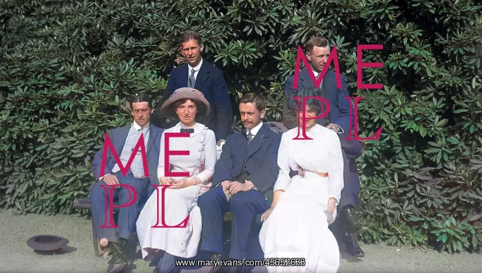  : Group in gardens