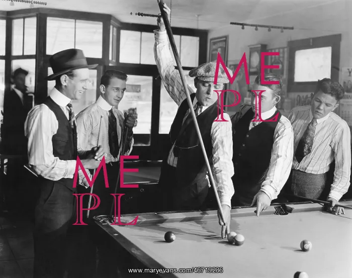 : Group of men playing snooker : Group of men playing snooker
