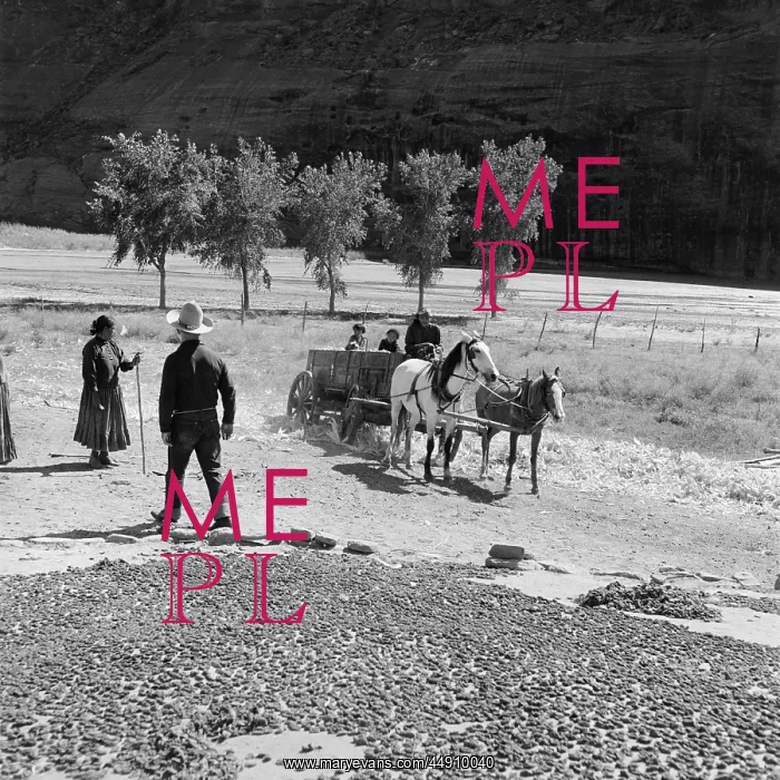 : Group of Native American Navajo Indians Drying Corn Watchi : Group of Native American Navajo Indians Drying Corn Watchi