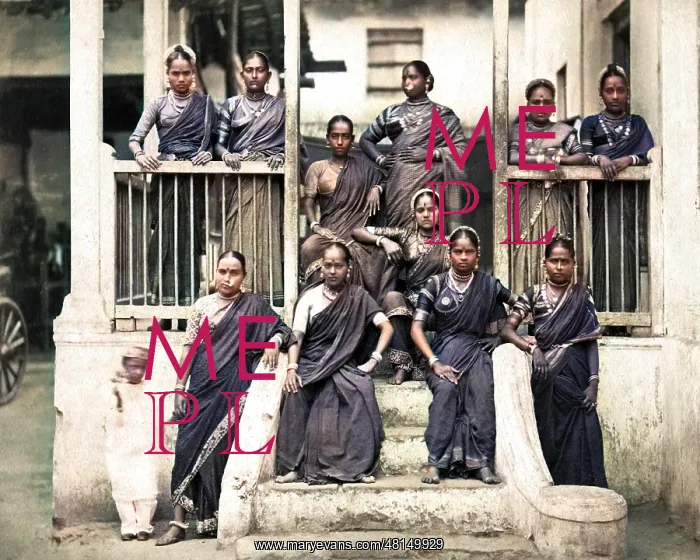 : Group of Nautch women, India : Group of Nautch women, India
