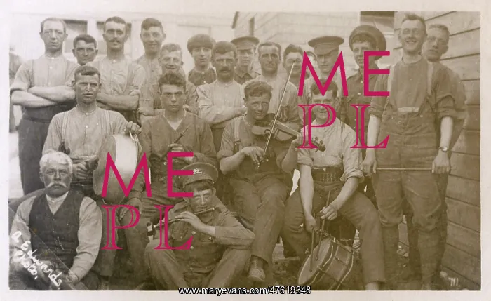 : Group photo, British regimental band, WW1 : Group photo, British regimental band, WW1