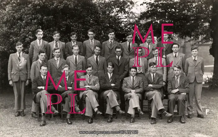 : Group photo, pupils at a school : Group photo, pupils at a school