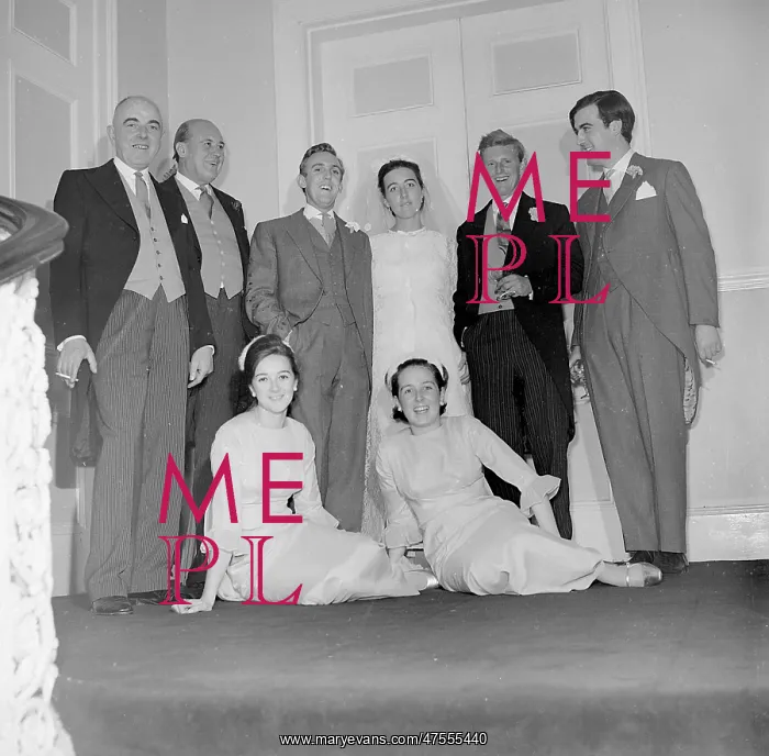 : Group photo at the Yateman Biggs Wedding : Group photo at the Yateman Biggs Wedding