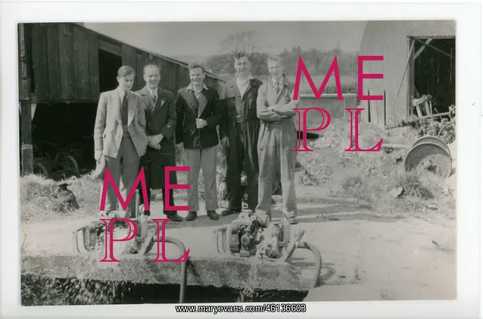  : Group portrait including Lawrence Hathaway