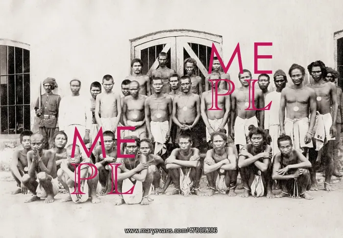 : Group of prisoners in shackles, irons, India : Group of prisoners in shackles, irons, India