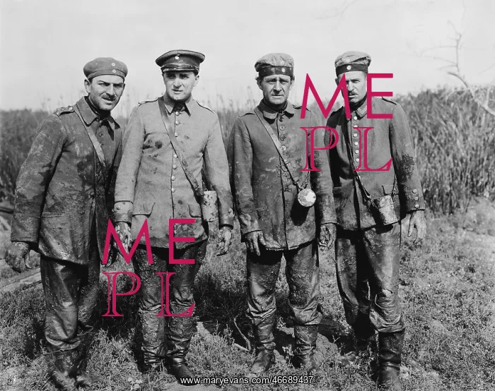 : Group of four soldiers : Group of four soldiers