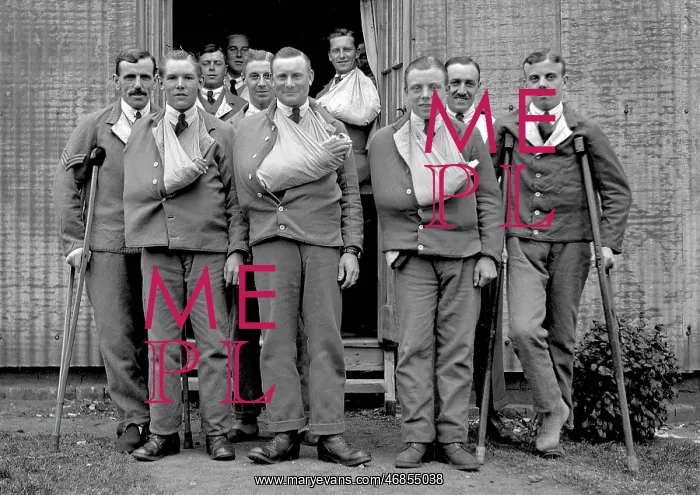 : Group of soldiers during convalescence, WW1 : Group of soldiers during convalescence, WW1