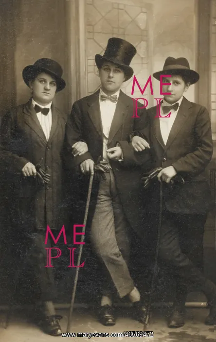 : A group of three transvestites : A group of three transvestites