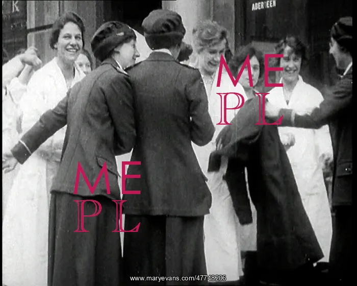 : Group Of Women Dentists Talking To Each Other : Group Of Women Dentists Talking To Each Other