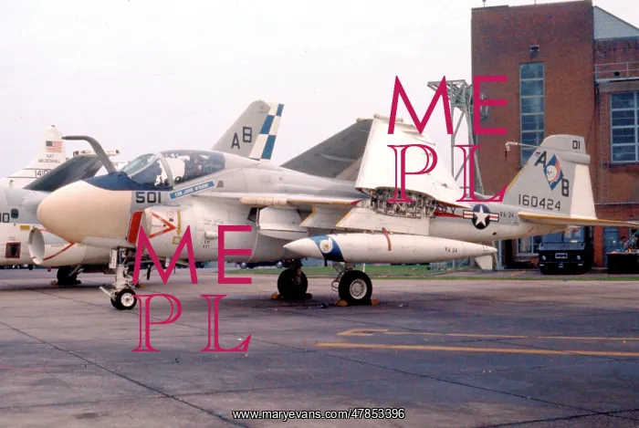 : Grumman A-6E intruder 160424 : Grumman A-6E intruder 160424