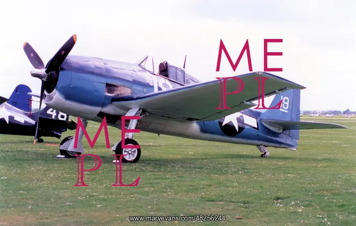 : Grumman F6F-5 Hellcat G-BTCC : Grumman F6F-5 Hellcat G-BTCC