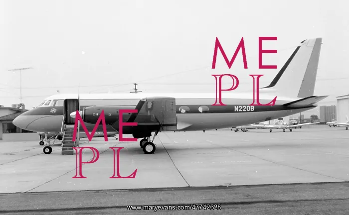 : Grumman G-159 Gulfstream I N220B : Grumman G-159 Gulfstream I N220B