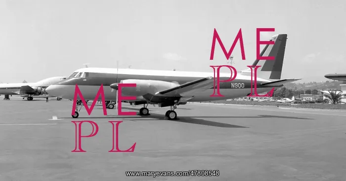 : Grumman G-159 Gulfstream I N900 : Grumman G-159 Gulfstream I N900