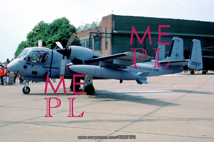 : Grumman OV-1B Mohawk 62-5897 : Grumman OV-1B Mohawk 62-5897