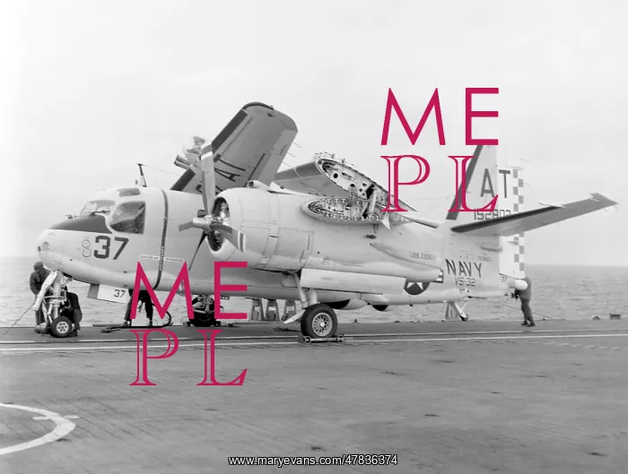  : Grumman S-2E Tracker 152802
