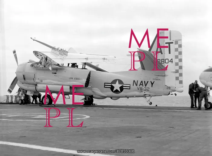  : Grumman S-2E Tracker 152804