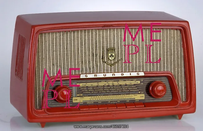  : Radio. Grundig transistor radio