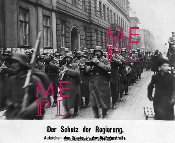 : Guard mount in the Wilhelmstrasse, 1919 : Guard mount in the Wilhelmstrasse, 1919