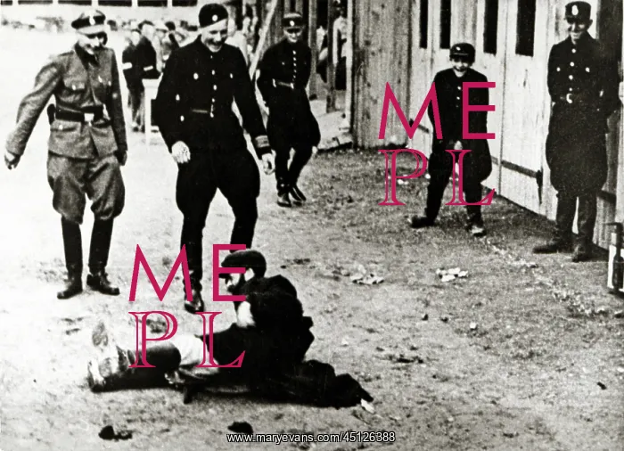 : Guards beating up a Jewish man - Lodz : Guards beating up a Jewish man - Lodz