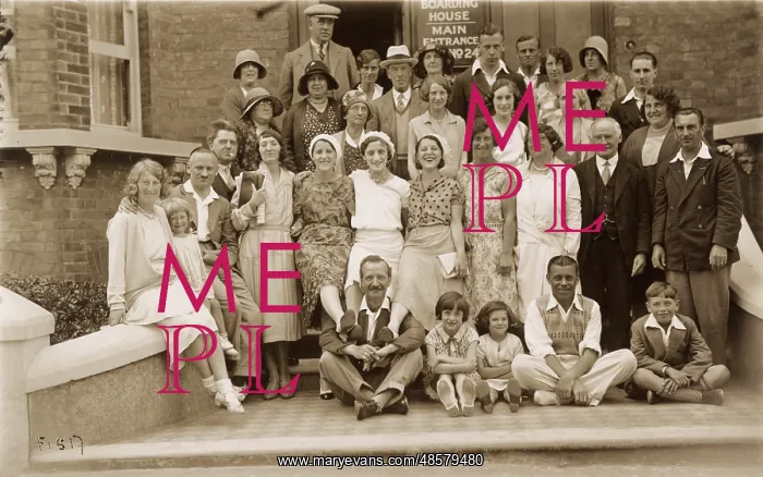: Guests at a Margate boarding house, 1930s : Guests at a Margate boarding house, 1930s