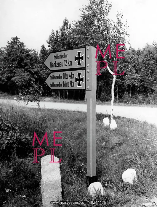 : Guidepost showing the way to the military cemeteries for the : Guidepost showing the way to the military cemeteries for the