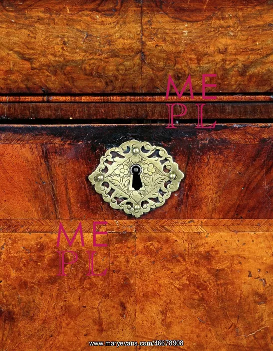 : Guilbaud Writing Cabinet, detail : Guilbaud Writing Cabinet, detail